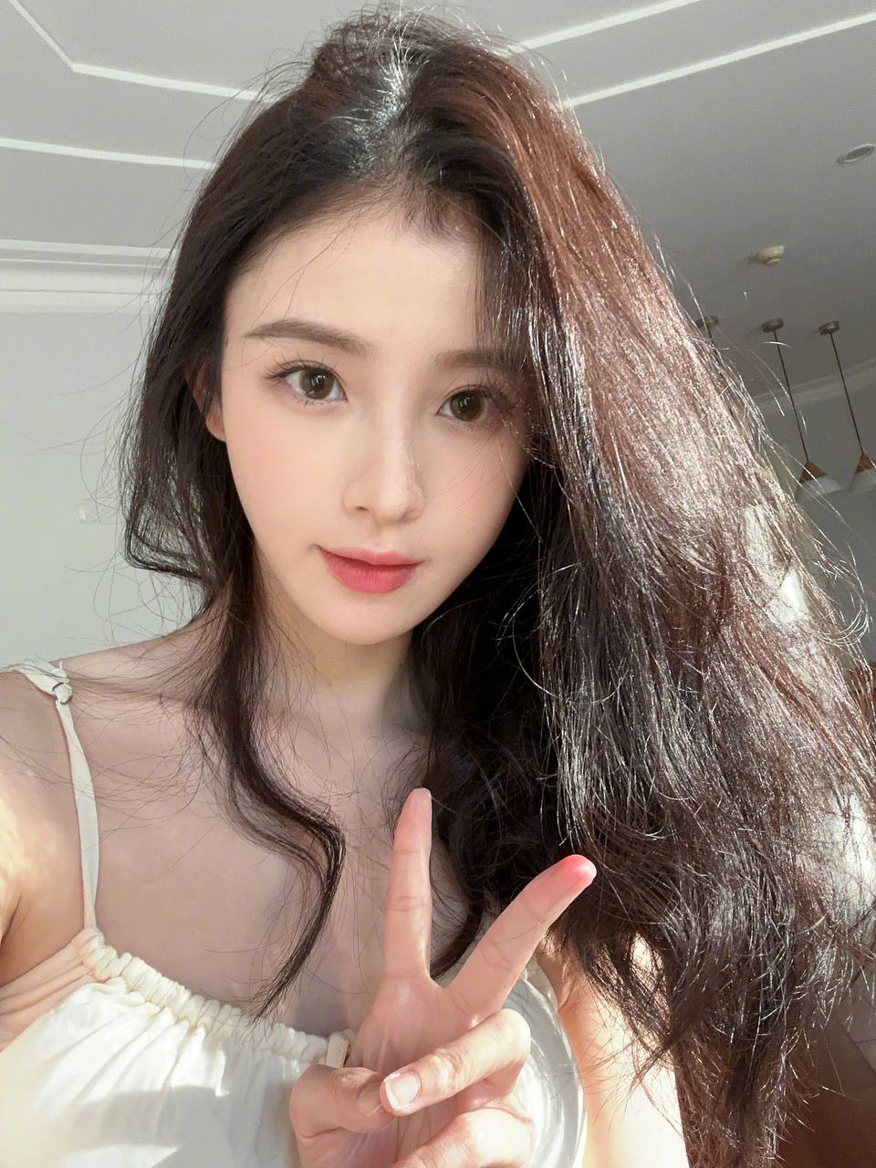 国产精品天天看特色大片_成人一在线视频日韩国产_人乳挤奶xoxo奶水www_调教室虐调教h打开腿